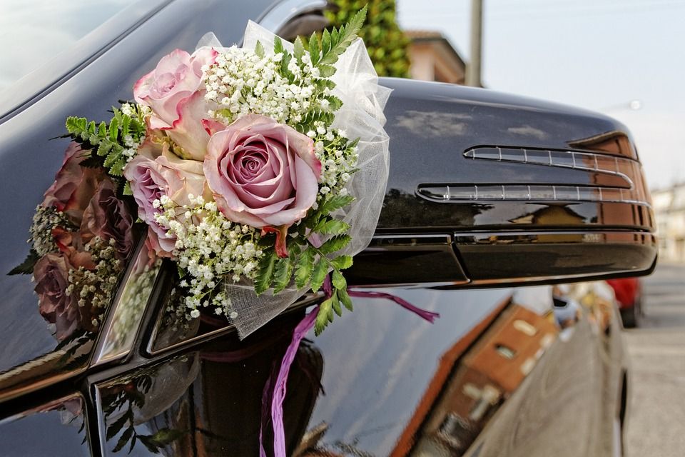 Make Your Wedding Extra Special With Wedding Car Hire